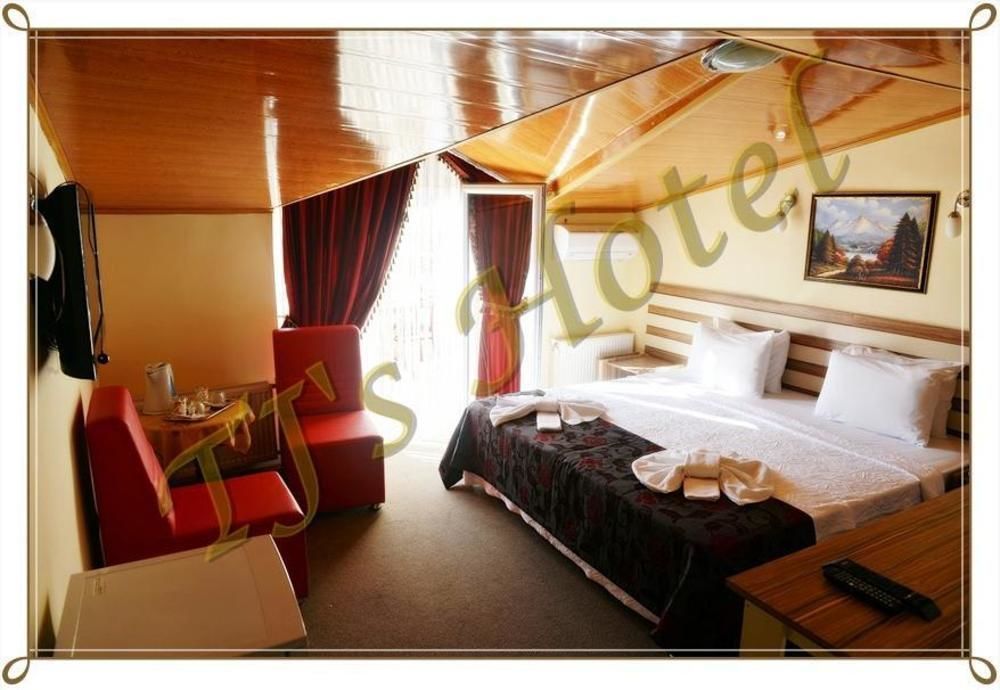 Tj'S Hotel エジェアバト エクステリア 写真